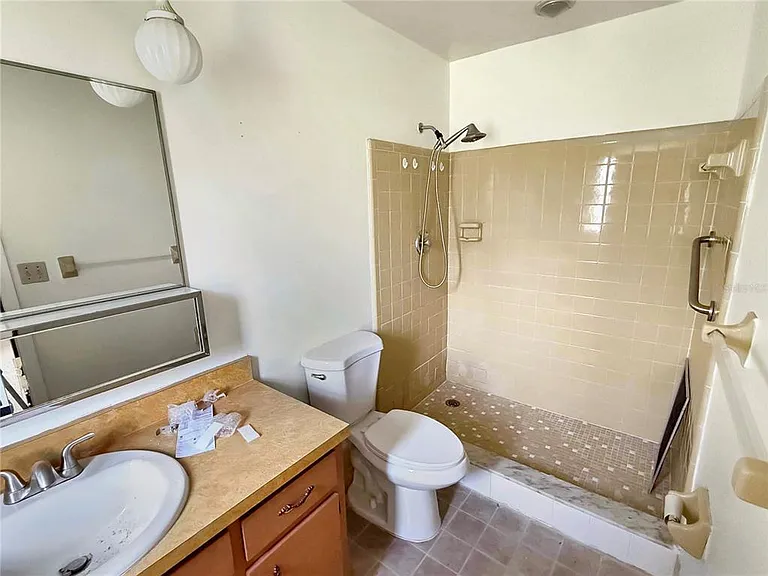 590 Belltower Ave #H — Photo 5