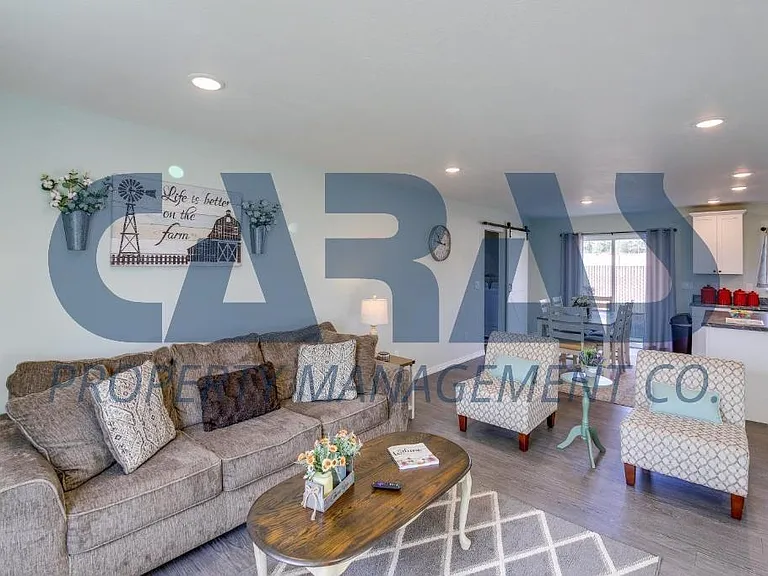 964 Burdock Dr — Photo 12