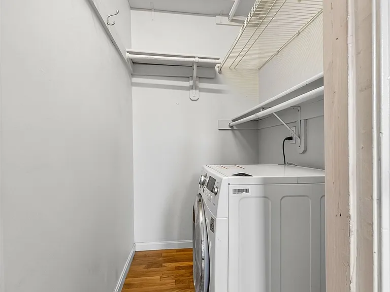 230 Newbury St #21 — Photo 8