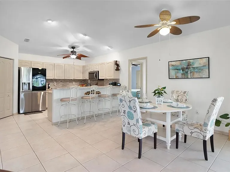 24 Clubhouse Ct — Photo 8
