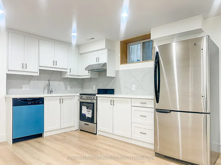 27 Millen Ave #A102 — Photo 9