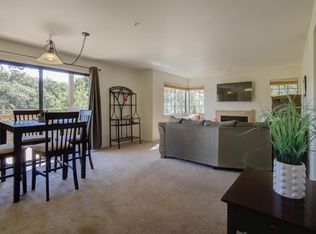 130 Quail Run Ct, Del Rey Oaks, CA 93940