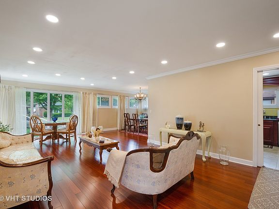 3rd image of 8543 Drake Ave