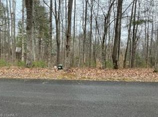 1 Reserve Trl, Stuart, VA 24171