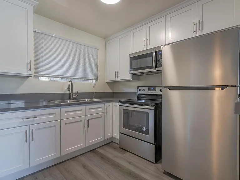 Glade Apartments — Photo 2