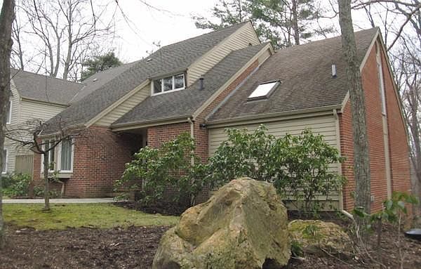 1st image of 64 Deepwood Ln