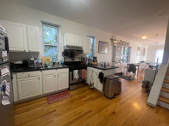 5th image of 1645 W Wabansia Ave APT Ch2