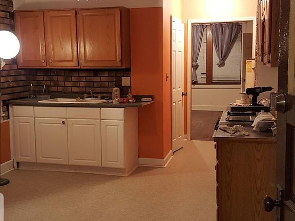 4th image of 2119 N Lorel Ave APT 1