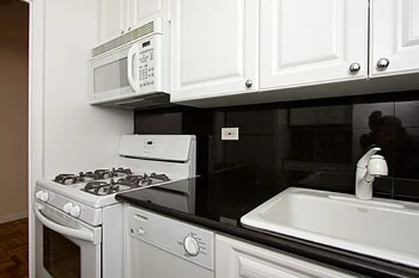 Rented by GoodRock Realty | media 15