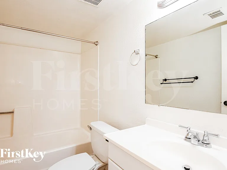 21036 N 34th Dr — Photo 13