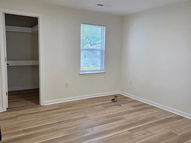 219 Green Dr SW — Photo 7