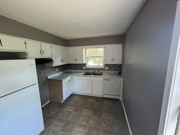 5th image of 411 N Gilbert St #411