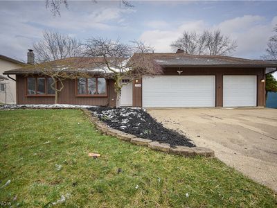17134 Rabbit Run Dr, Strongsville, OH, 44136