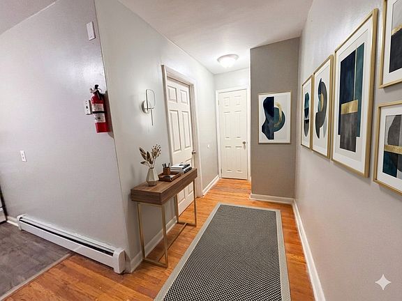Hallway example with furniture