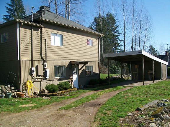 4th image of 32903 Railroad Ave