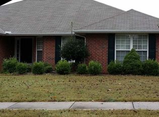 112 Meadowglade Ln, Madison, AL 35758