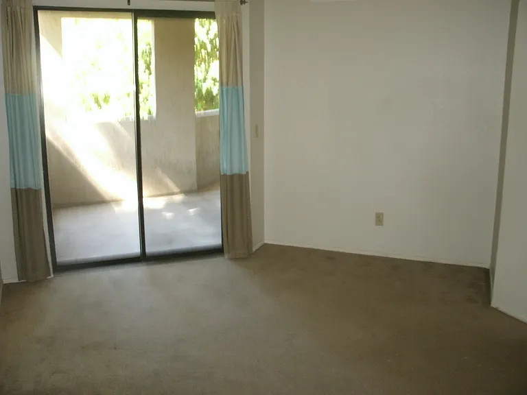 9730 Mesa Springs Way — Photo 7