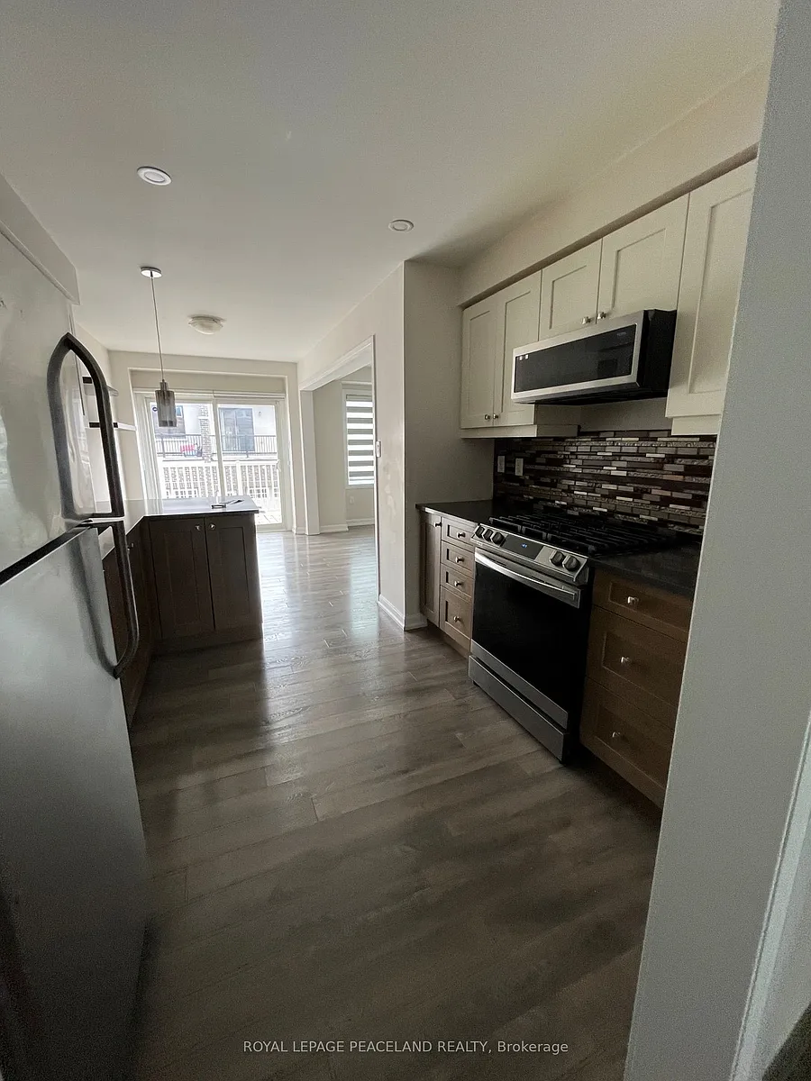 Building Photo - 206 Ellen Davidson Dr