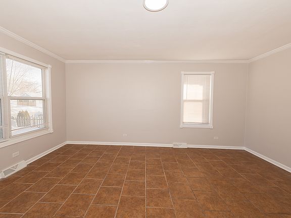 3rd image of 116 N Frolic Ave