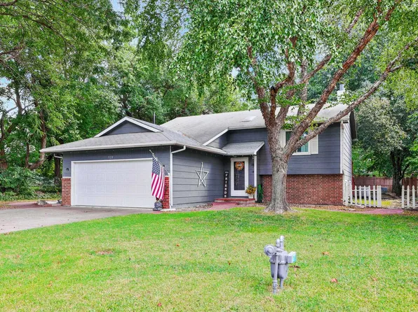 328 N Shawnee Dr, Kechi, KS 67067