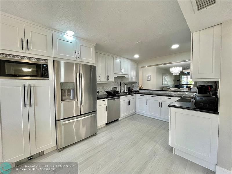 1st image of 7461 Fairfax Dr #303