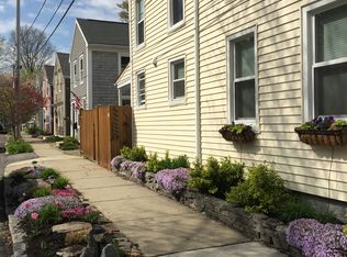 62 Warren St, Newburyport, MA 01950