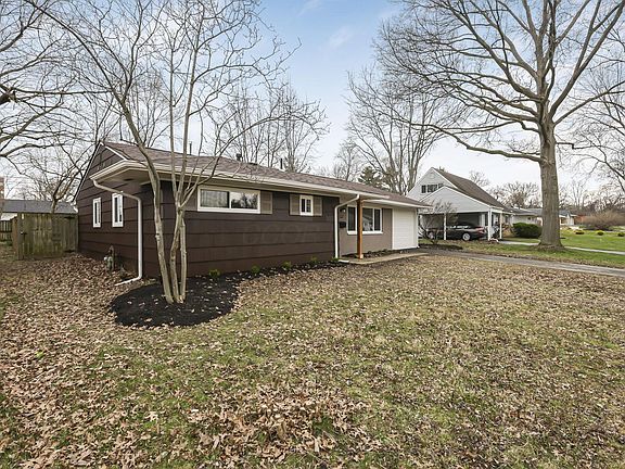 3rd image of 727 Kettering Rd