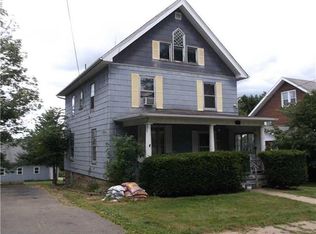 230 Maple St, Slippery Rock, PA 16057