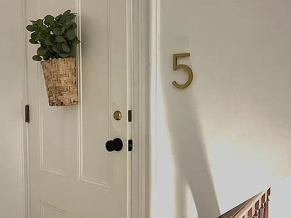 2nd image of 386 Essex St APT 5