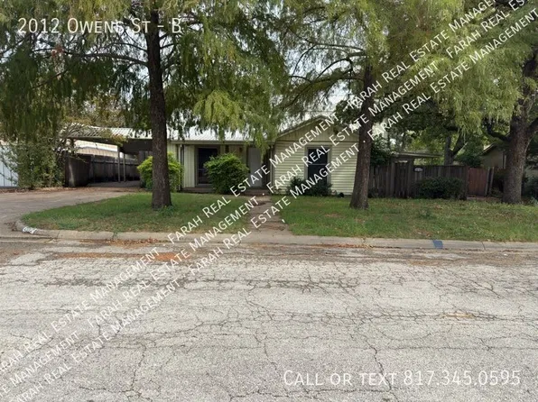 2012 Owens St #B, Haltom City, TX 76117