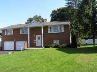 305 Bassett Ave, Endicott, NY 13760