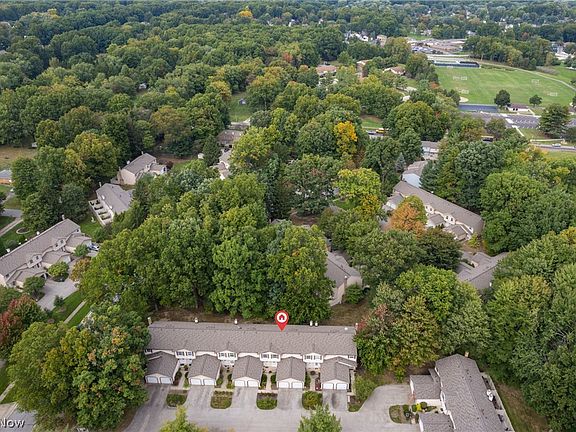 4th image of 3913 Lake Run Blvd
