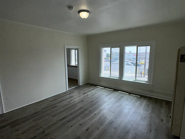 1675 W Martin Luther King Jr Blvd #3 — Photo 5
