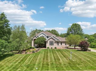 5648 Cobblestone Ln, Waunakee, WI 53597