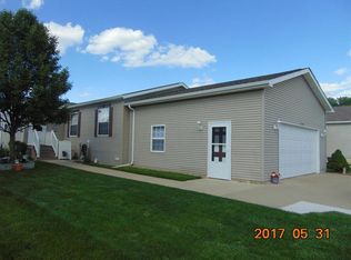23103 Walnut Dr, Chelsea, MI 48118