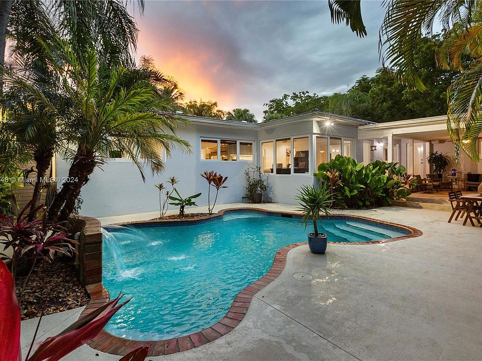 1st image of 4815 Alhambra Cir