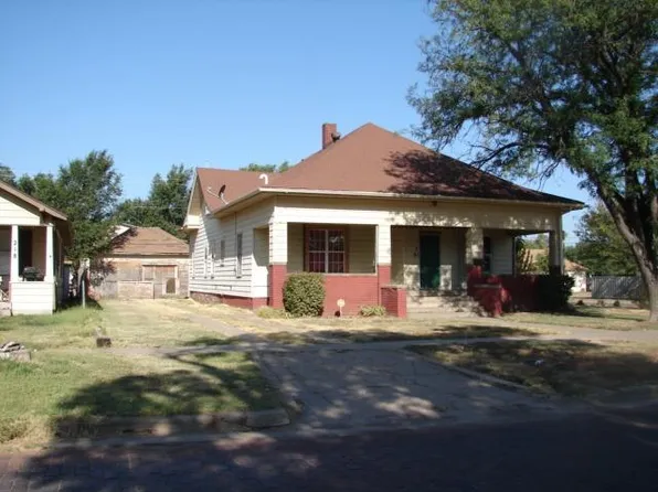 222 N Pershing Ave, Liberal, KS 67901
