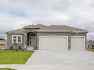 2117 Foxtail Dr, Kearney, MO 64060