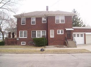 307 Dodge St, Watertown, WI