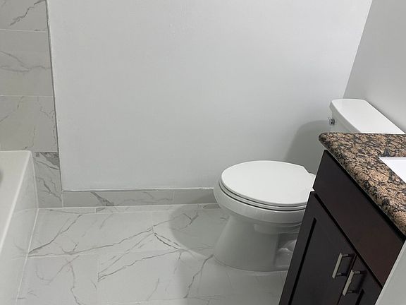 4th image of 169 Briarfield Ave APT 5