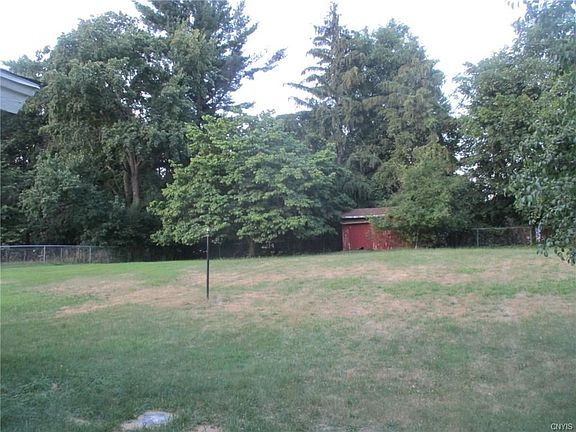 5th image of 113 Windcrest Dr