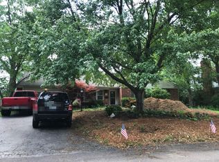 363 Halcyon Dr, Saint Louis, MO 63122