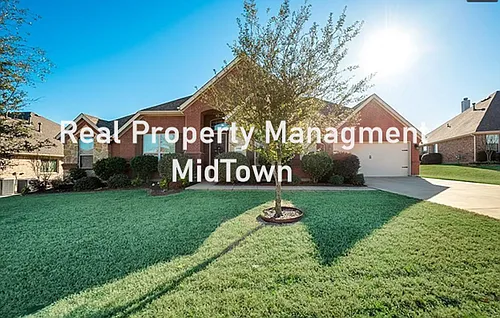 1105 Sunland Ct Photo 1
