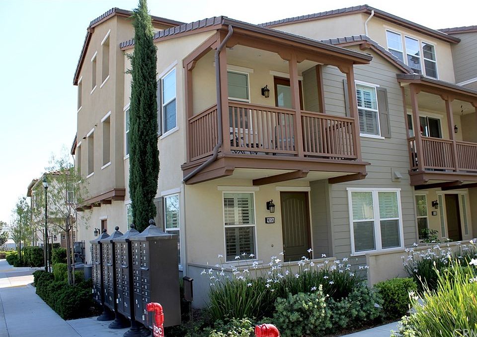 1st image of 905 N Purple Sage Dr Unit A
