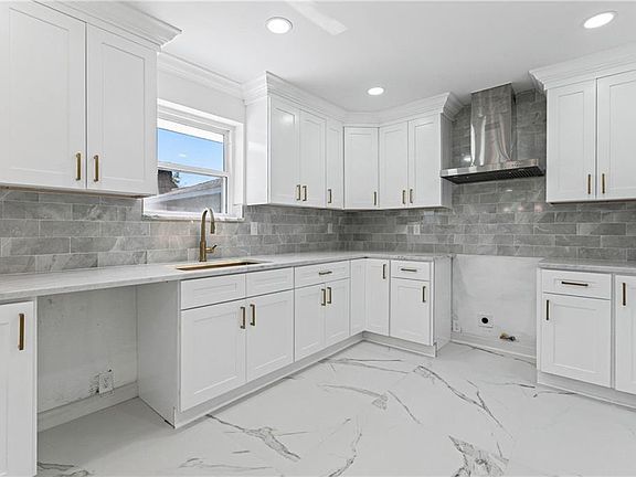 4th image of 3501 Silver Maple Ct