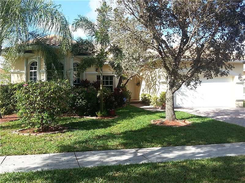1st image of 16425 NW 15th St