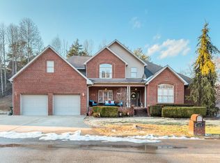104 Easy St, Staffordsville, KY 41256