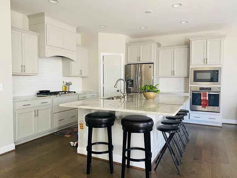 Big kitchen with island
