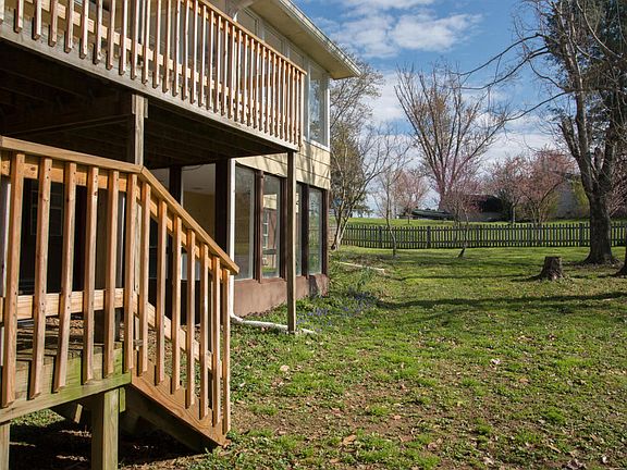 4th image of 7400 Sturbridge Ct