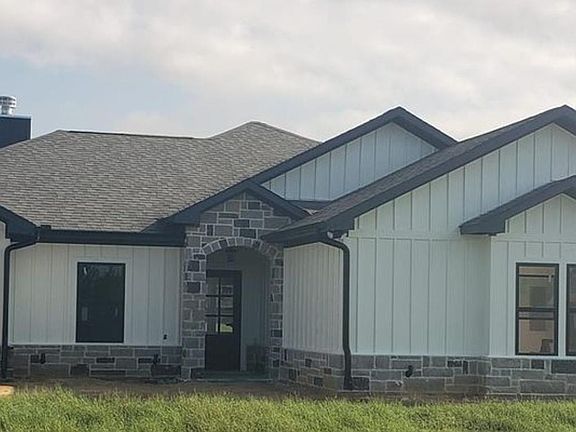 2nd image of 904 Dove Creek Dr